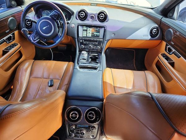 2015 JAGUAR XJ XJL Porfolio — CKPT