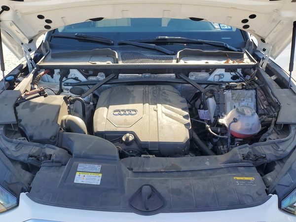 2022 AUDI Q5 — Engine bay