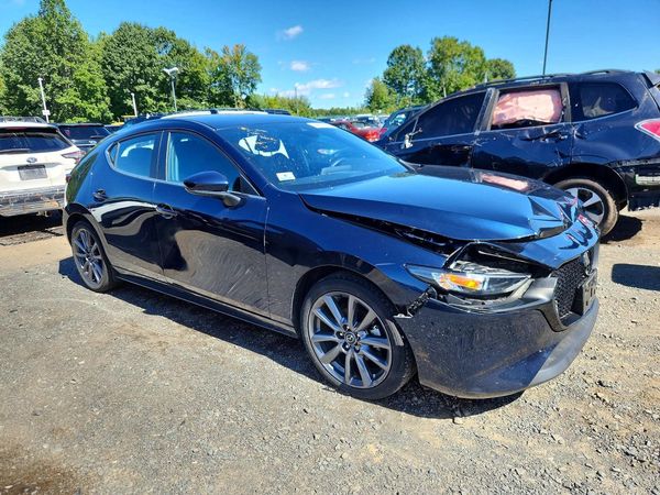 2023 MAZDA 3 Select Package