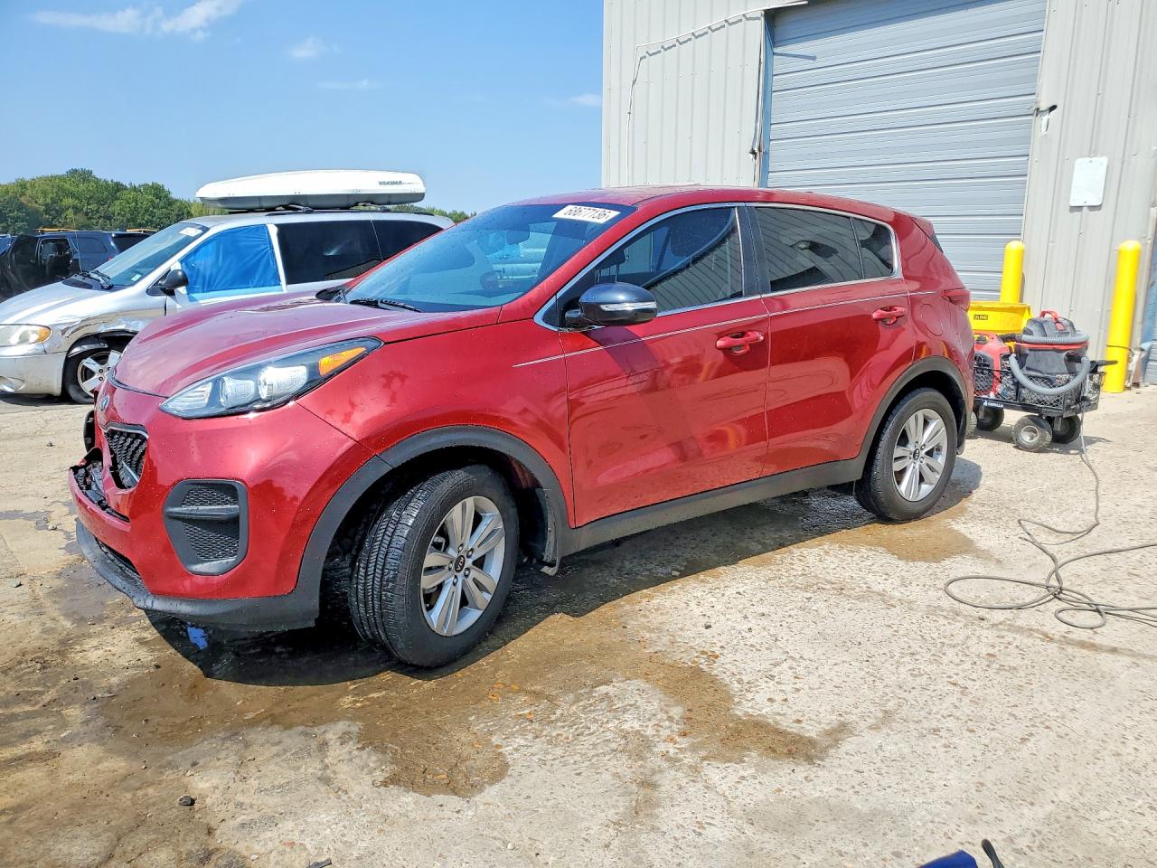 2017 KIA SPORTAGE LX — Front 3/4