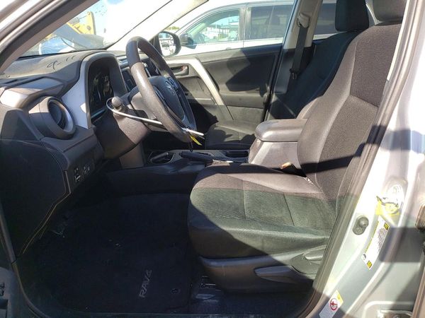 2017 TOYOTA RAV4 LE — DENT
