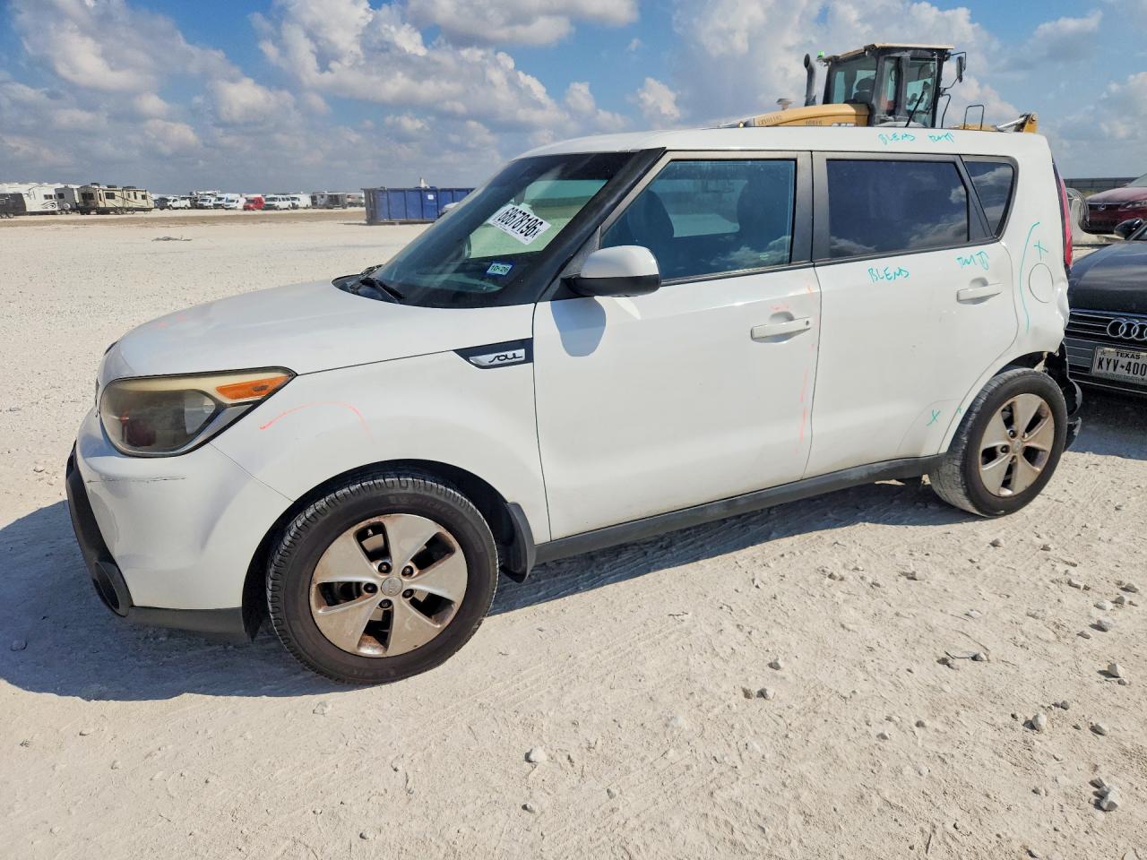 2015 KIA SOUL — Front 3/4