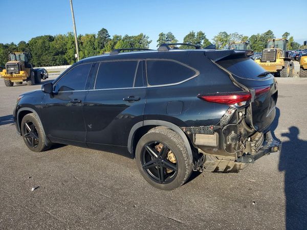 2021 TOYOTA HIGHLANDER XLE Nav — DSRA