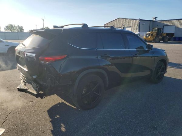 2021 TOYOTA HIGHLANDER XLE Nav — PSRA