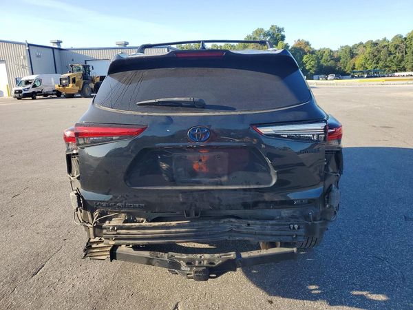 2021 TOYOTA HIGHLANDER XLE Nav — DIRR