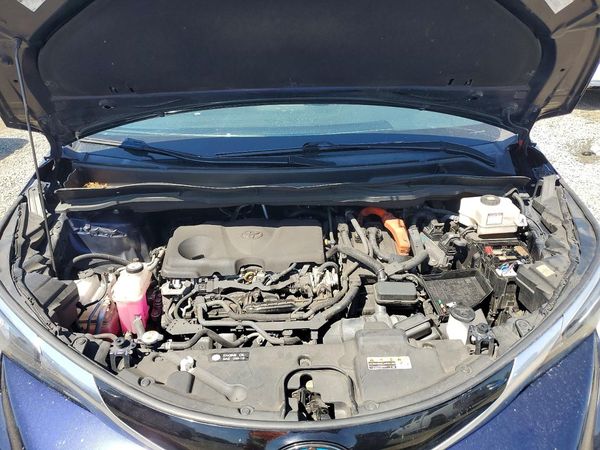 2022 TOYOTA SIENNA XSE