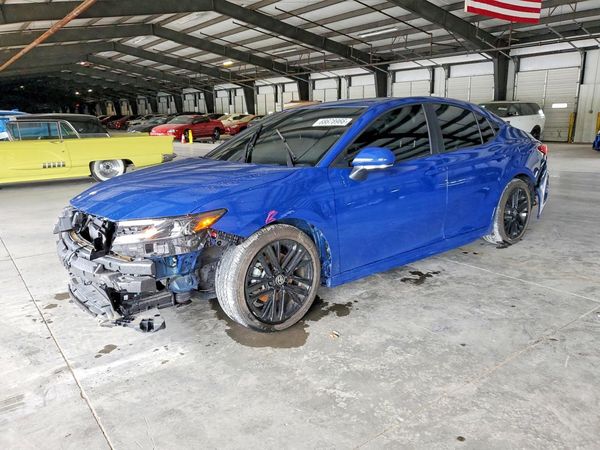 2025 TOYOTA CAMRY