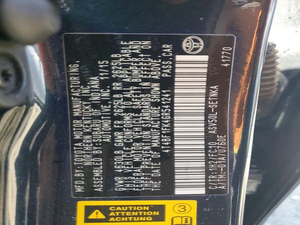 2016 TOYOTA CAMRY — VINS