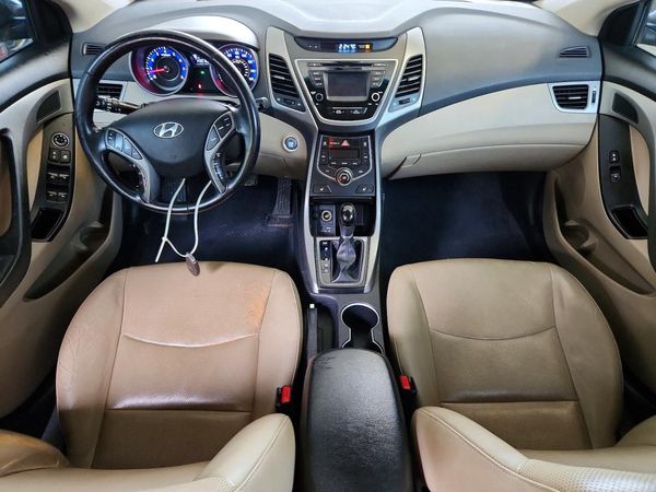 2016 HYUNDAI ELANTRA