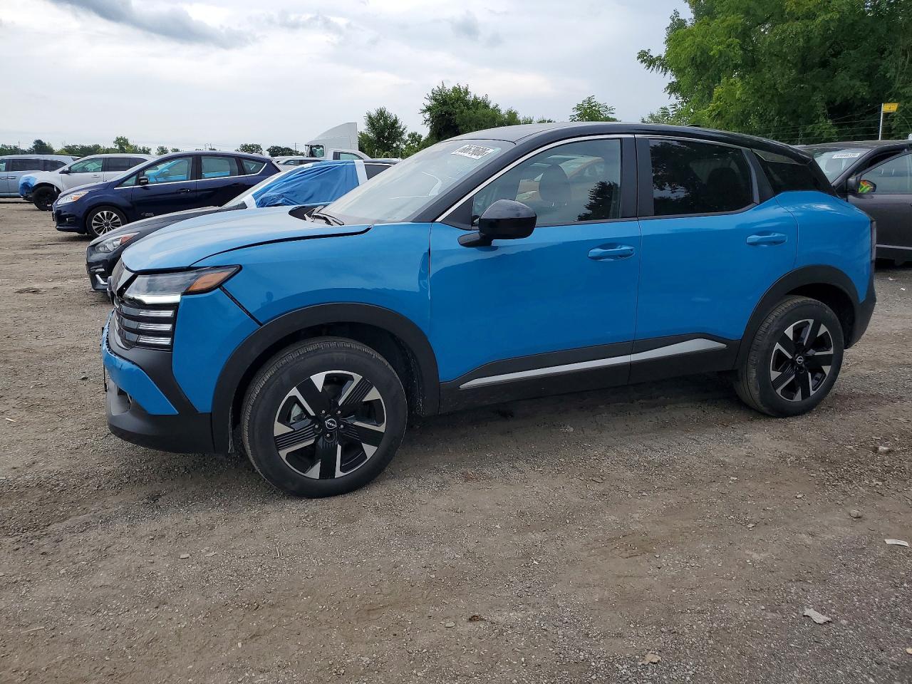 2026 NISSAN KICKS SV — Front 3/4