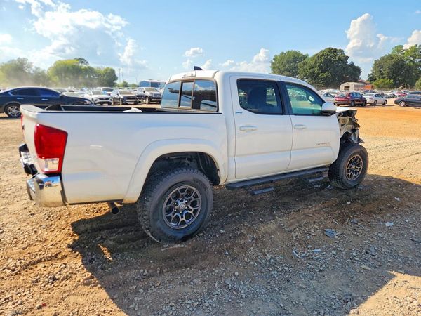 2017 TOYOTA TACOMA