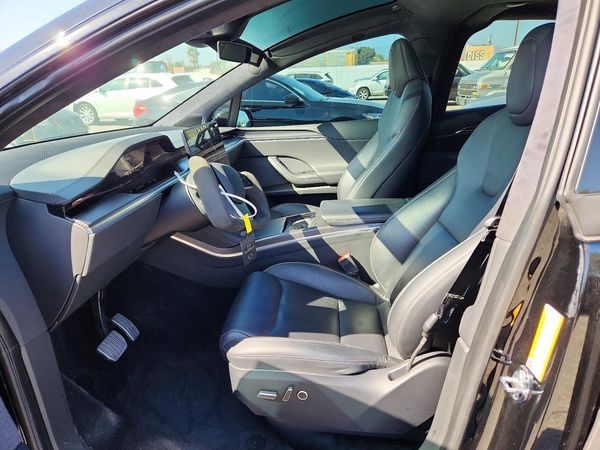 2023 TESLA MODEL X — DENT