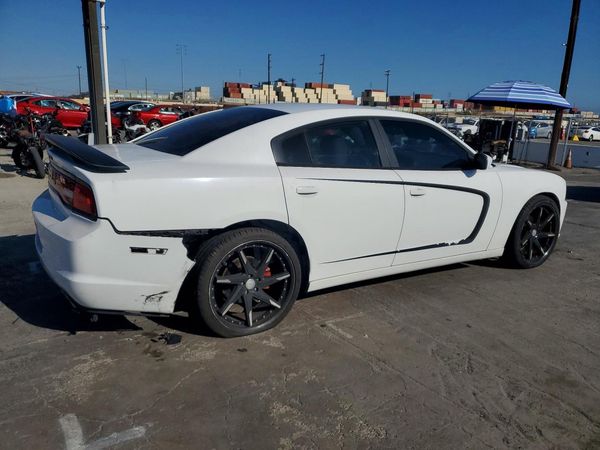 2013 DODGE CHARGER SE