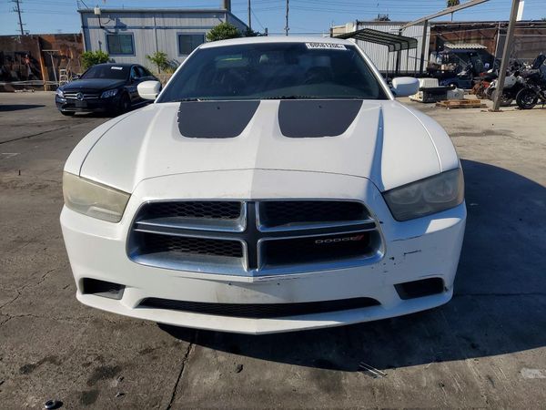 2013 DODGE CHARGER SE