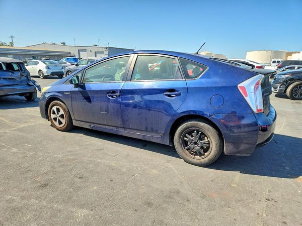 2013 TOYOTA PRIUS