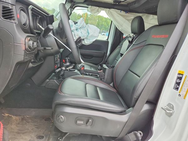 2026 JEEP WRANGLER Rubicon — DENT