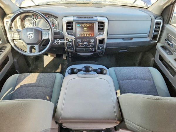 2015 RAM 1500 SLT