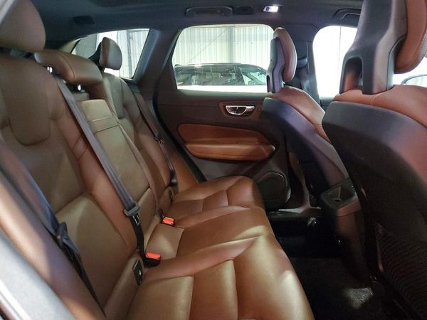 2018 VOLVO XC60