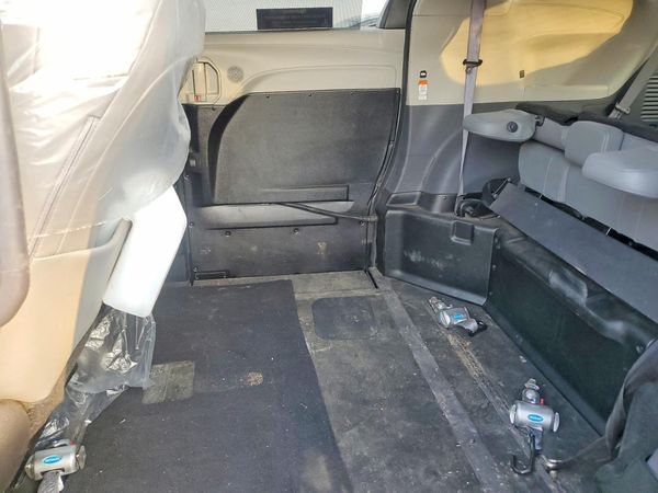 2023 TOYOTA SIENNA XLE — PSRS