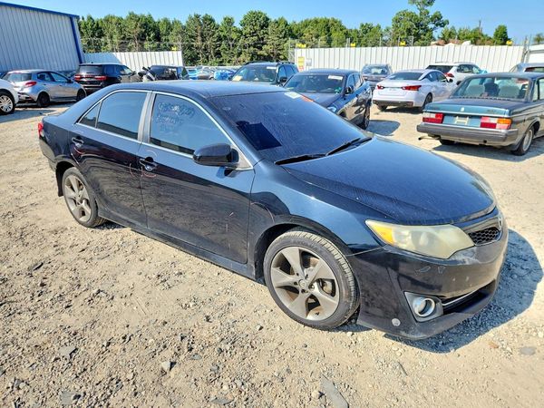 2012 TOYOTA CAMRY — Passenger 3/4