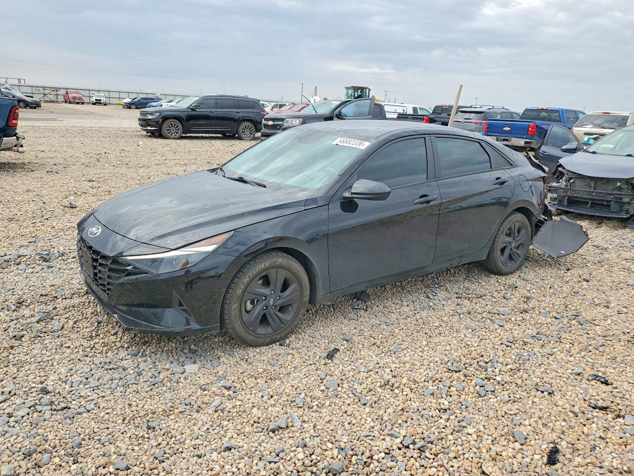 2022 HYUNDAI ELANTRA SEL — Front 3/4