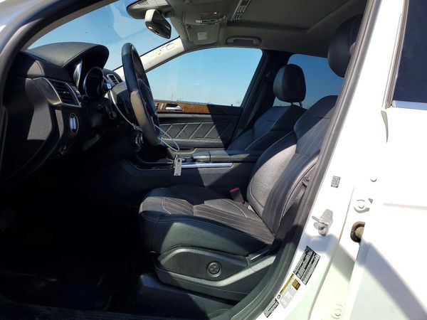 2015 MERCEDES-BENZ GL GL450 — DENT