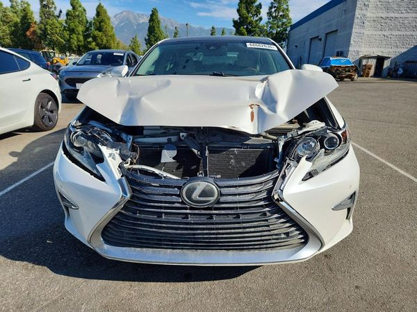2017 LEXUS ES 350