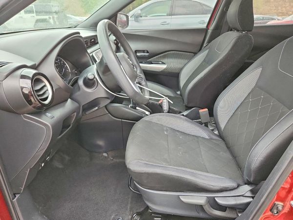 2018 NISSAN KICKS — DENT