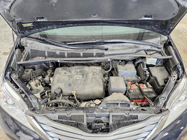 2017 TOYOTA SIENNA