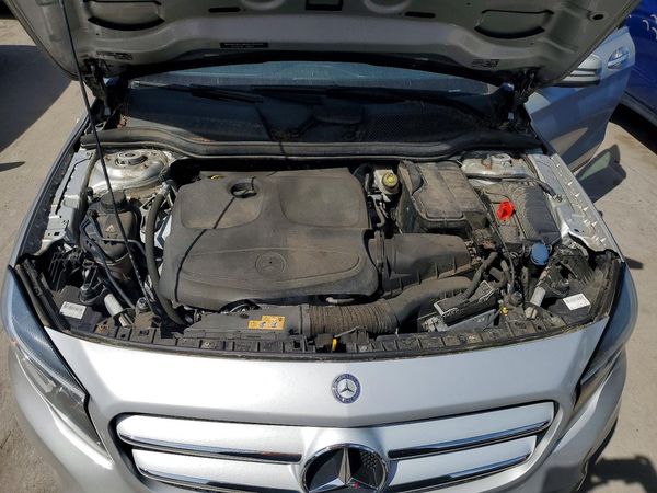 2017 MERCEDES-BENZ GLA GLA250-4M — Engine bay
