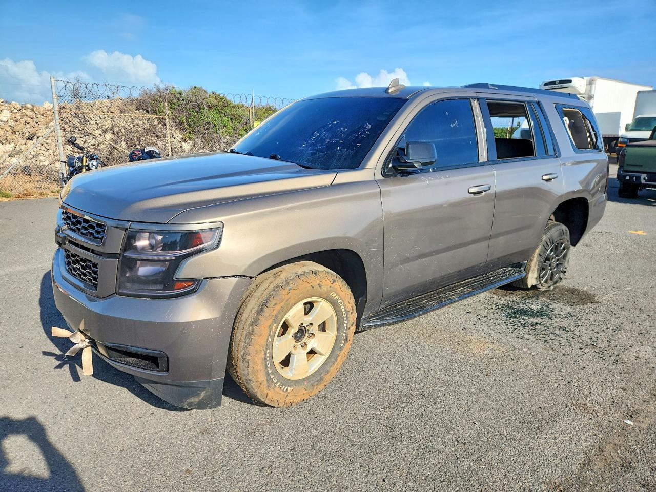 2015 CHEVROLET TAHOE LS — Front 3/4
