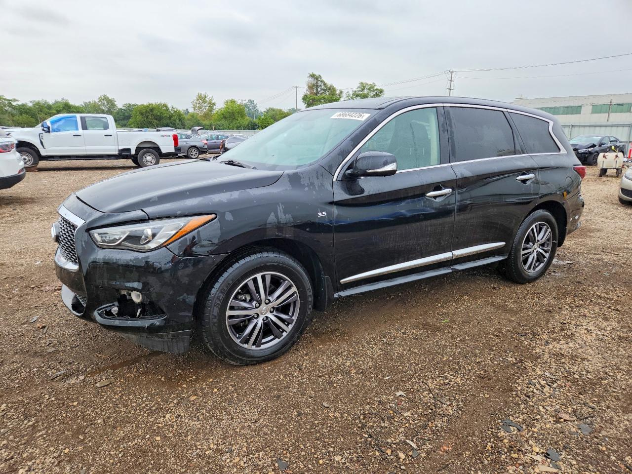 2017 INFINITI QX60 — Front 3/4
