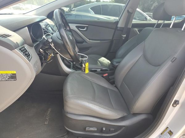 2015 HYUNDAI ELANTRA GLS(Middle)