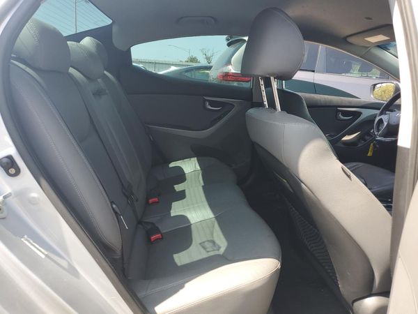 2015 HYUNDAI ELANTRA GLS(Middle)