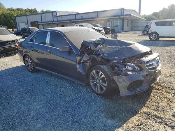 2014 MERCEDES-BENZ E-CLASS E350 — Passenger 3/4