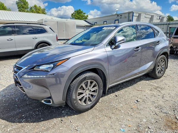 2015 LEXUS NX 200t Luxury — Front 3/4