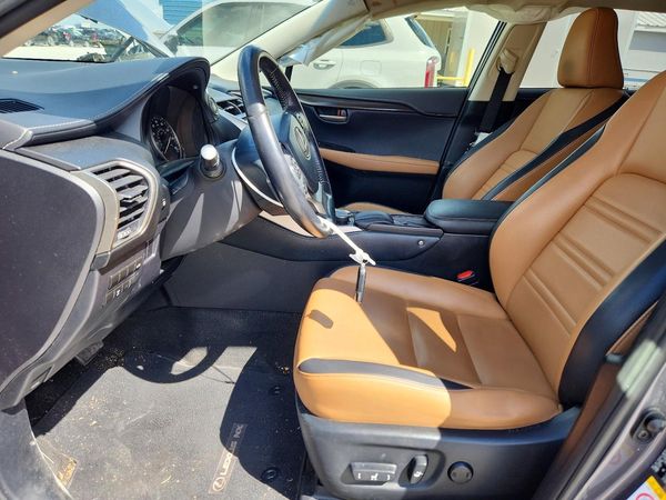 2015 LEXUS NX 200t Luxury — DENT