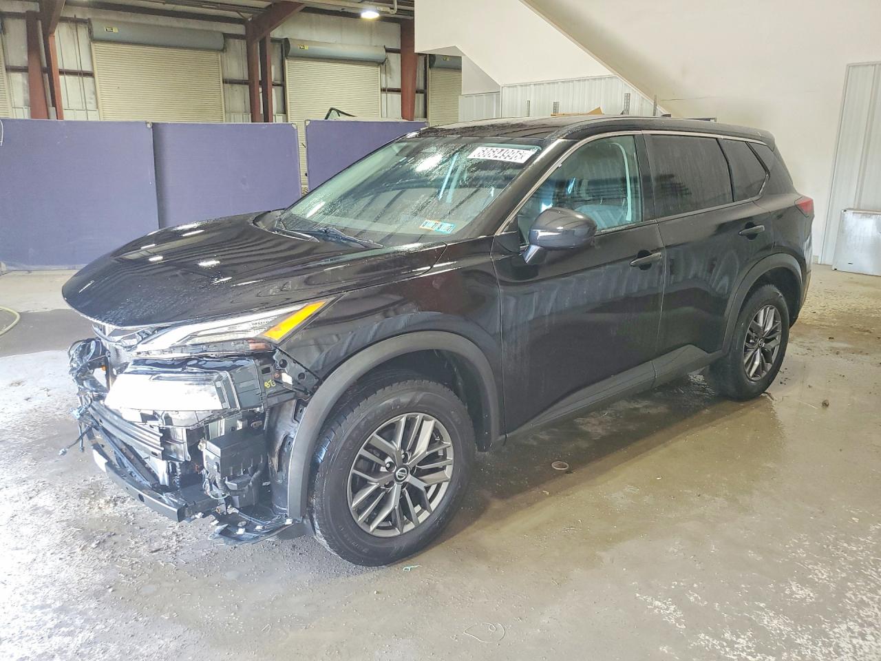 2021 NISSAN ROGUE S — Front 3/4