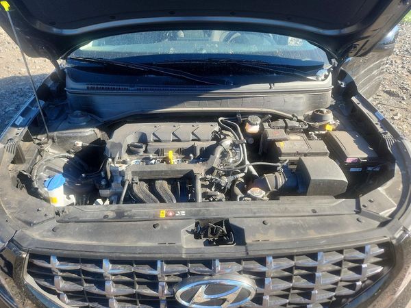 2026 HYUNDAI VENUE SEL, SEL w/ 2-Tone Roof — Engine bay