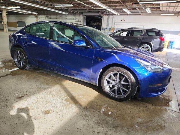 2022 TESLA MODEL 3 — Passenger 3/4