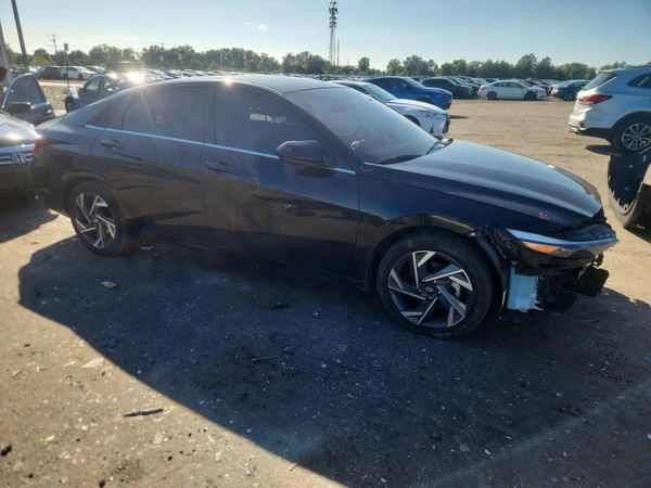 2024 HYUNDAI ELANTRA — Passenger 3/4