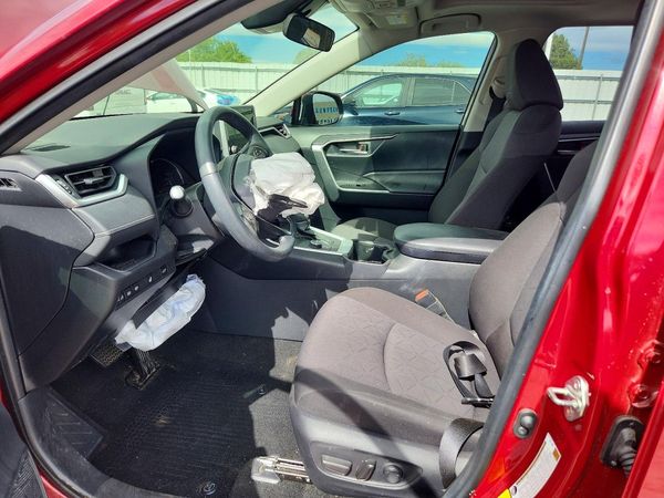 2025 TOYOTA RAV4 XLE — DENT