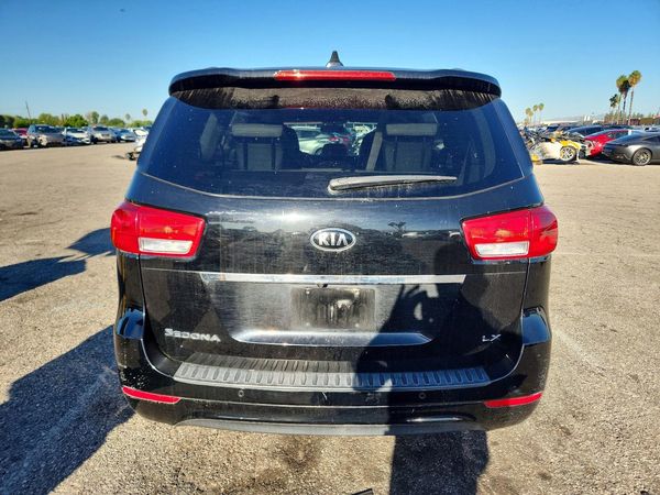 2017 KIA SEDONA LX