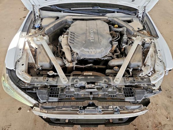 2019 GENESIS G70 — Engine bay