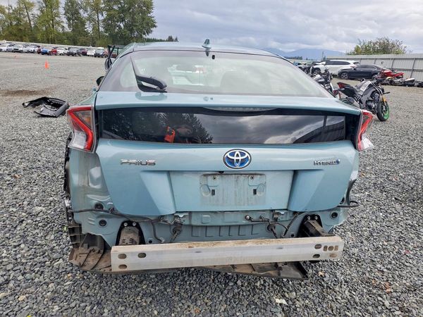 2017 TOYOTA PRIUS