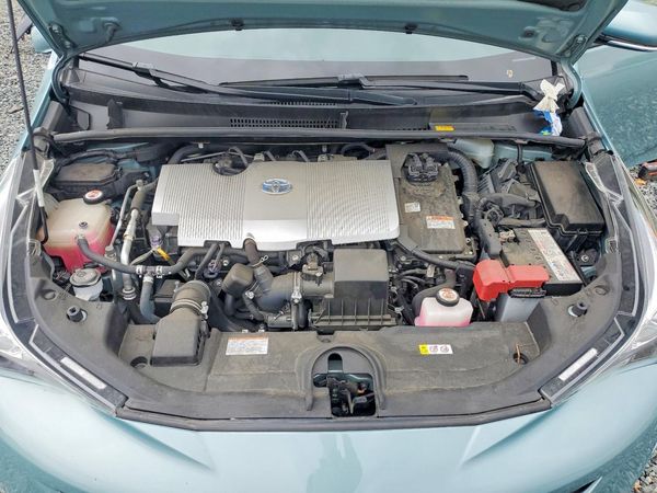 2017 TOYOTA PRIUS
