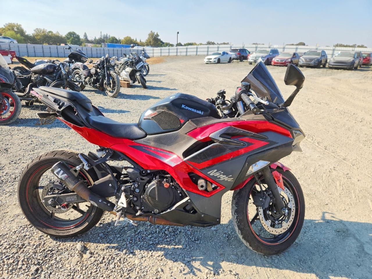 2025 KAWASAKI NINJA 500
