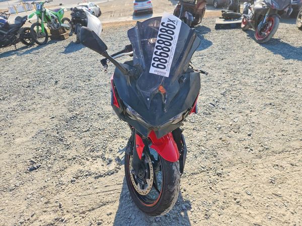 2025 KAWASAKI NINJA 500