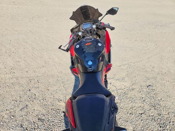2025 KAWASAKI NINJA 500