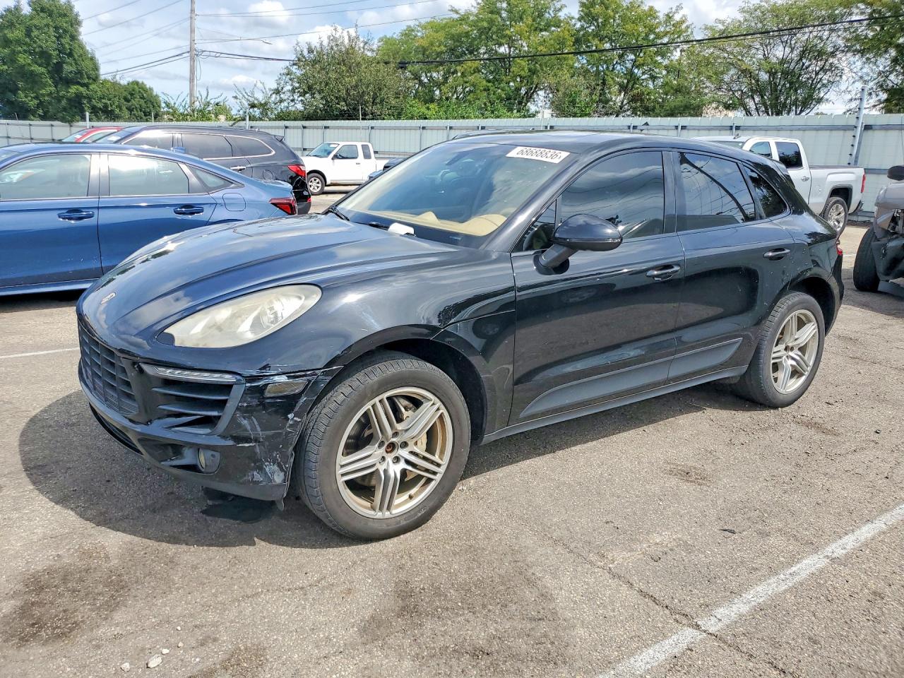 2016 PORSCHE MACAN